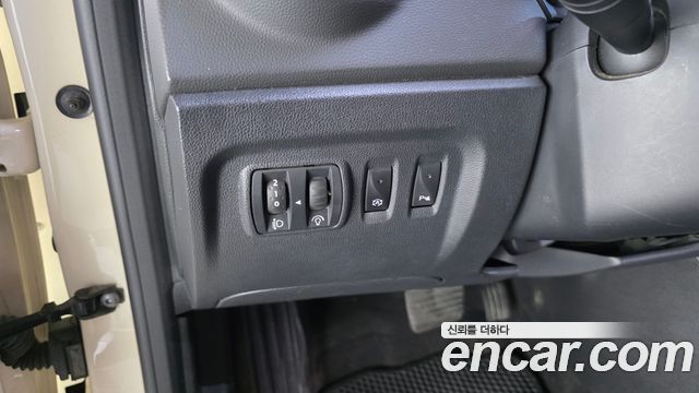 Renault Korea QM3 2018 — photo 23