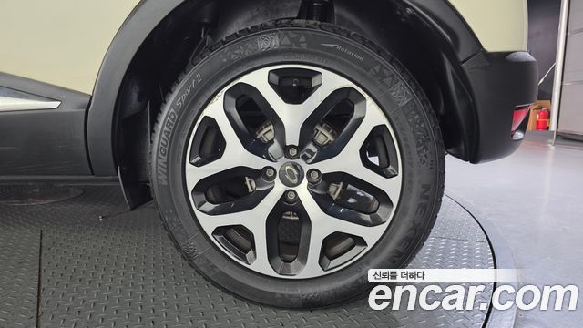 Renault Korea QM3 2018 — photo 7