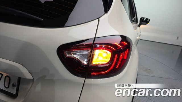 Renault Korea QM3 2018 — photo 9