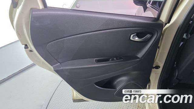 Renault Korea QM3 2018 — photo 15