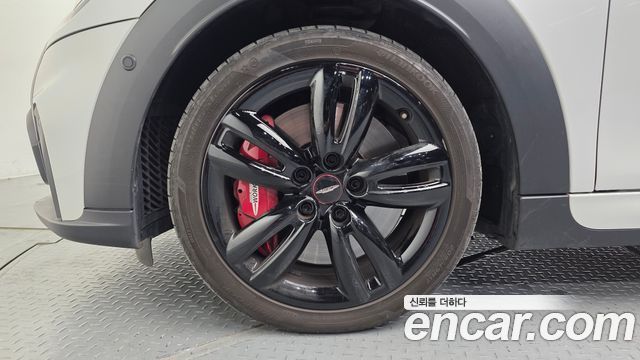 Mini Cooper Convertible 2024 — photo 5