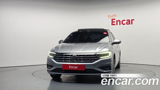 Volkswagen Jetta 2021 — photo 3