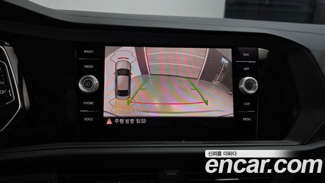 Volkswagen Jetta 2021 — photo 21