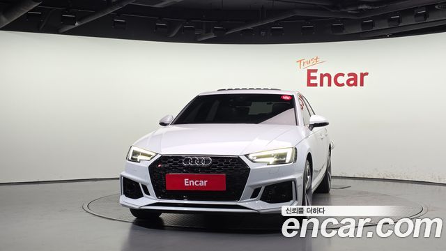 Audi A4 2019 — photo 3