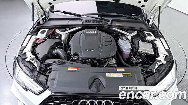 Audi A4 2019 — photo 6