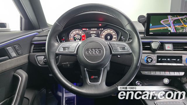Audi A4 2019 — photo 19