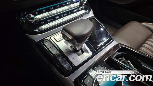 Genesis EQ900 2018 — photo 12