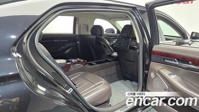 Genesis EQ900 2018 — photo 17