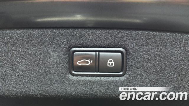 Genesis EQ900 2018 — photo 24