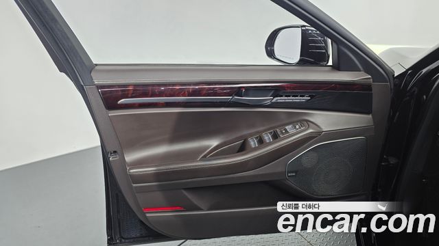 Genesis EQ900 2018 — photo 14