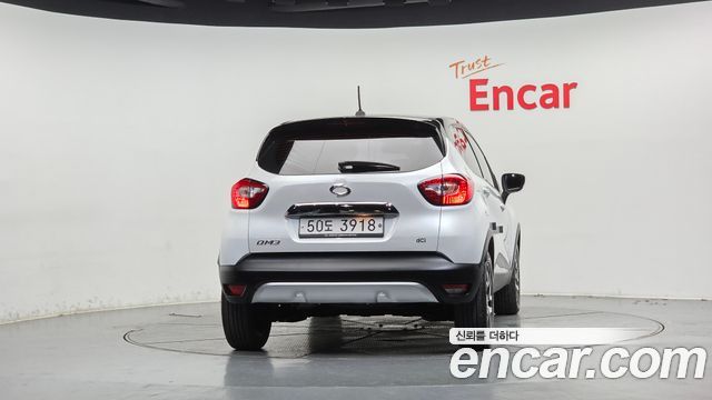 Renault Korea QM3 2017 — photo 4