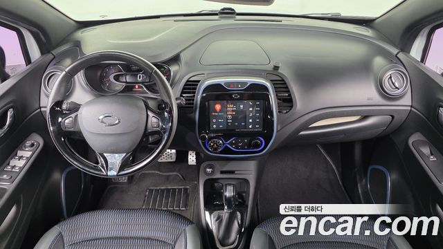 Renault Korea QM3 2017 — photo 10