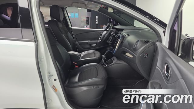 Renault Korea QM3 2017 — photo 17
