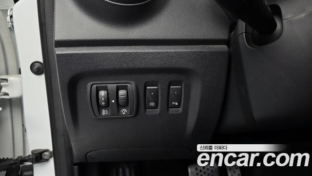 Renault Korea QM3 2017 — photo 23