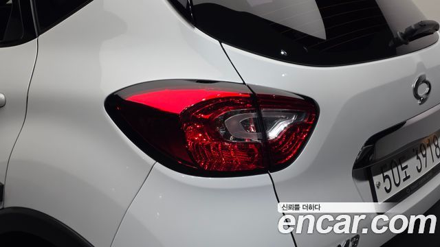 Renault Korea QM3 2017 — photo 9