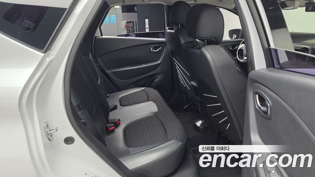 Renault Korea QM3 2017 — photo 16