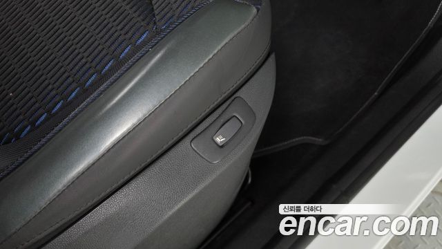 Renault Korea QM3 2017 — photo 28