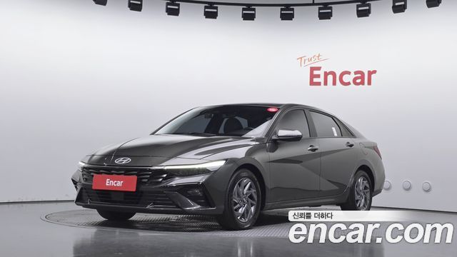 Hyundai AVANTE 2024 — photo 1