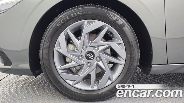 Hyundai AVANTE 2024 — photo 5