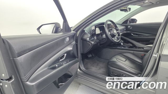 Hyundai AVANTE 2024 — photo 13