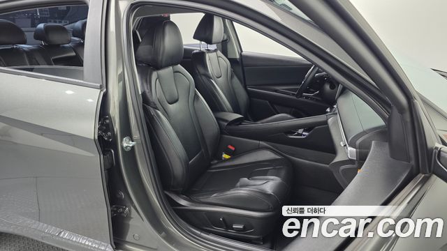 Hyundai AVANTE 2024 — photo 16