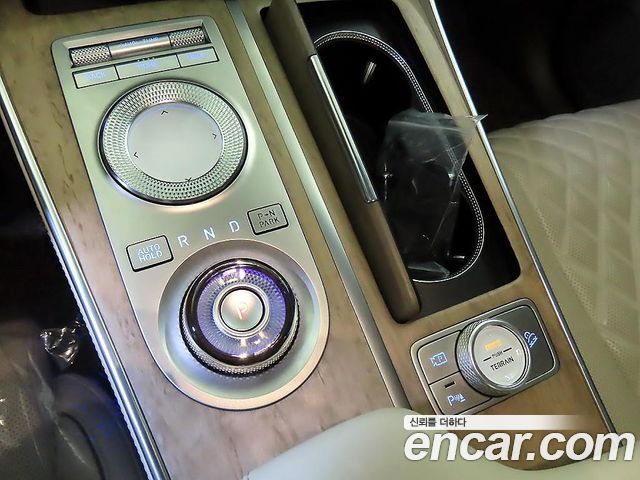 Genesis GV80 2022 — photo 12