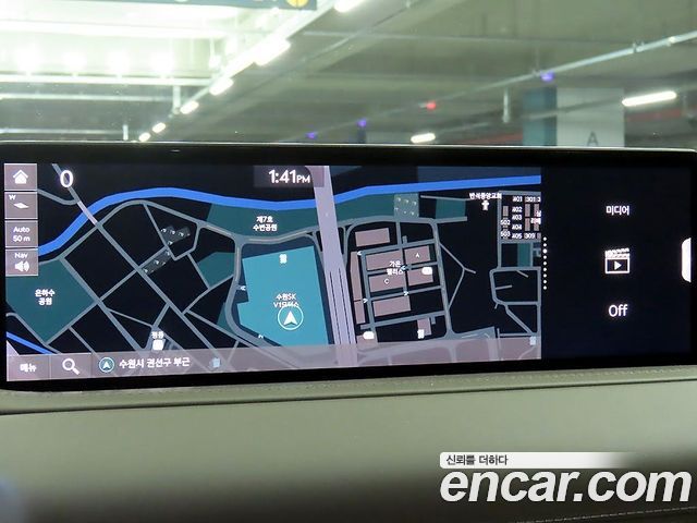 Genesis GV80 2022 — photo 13