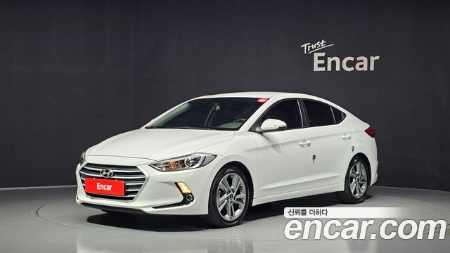 Hyundai AVANTE 2017 — photo 1