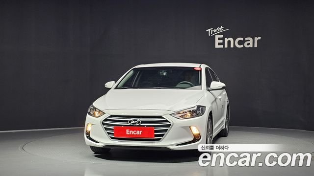 Hyundai AVANTE 2017 — photo 3