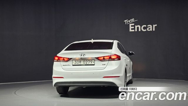 Hyundai AVANTE 2017 — photo 4