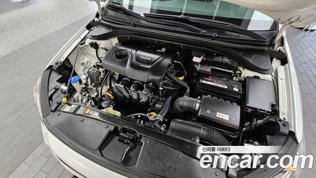 Hyundai AVANTE 2017 — photo 6