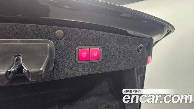 Mercedes-Benz S-Class 2018 — photo 26