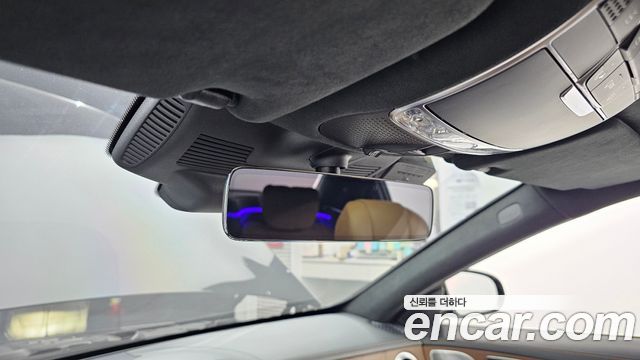 Mercedes-Benz S-Class 2018 — photo 27
