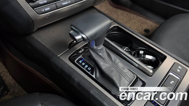 Hyundai Genesis 2015 — photo 12