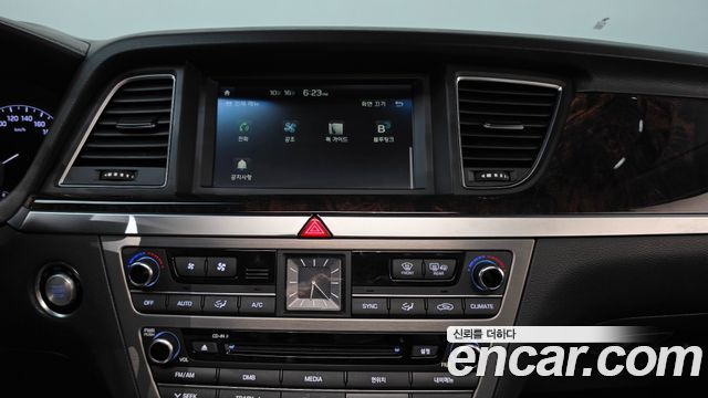 Hyundai Genesis 2015 — photo 19