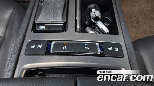 Hyundai Genesis 2015 — photo 22