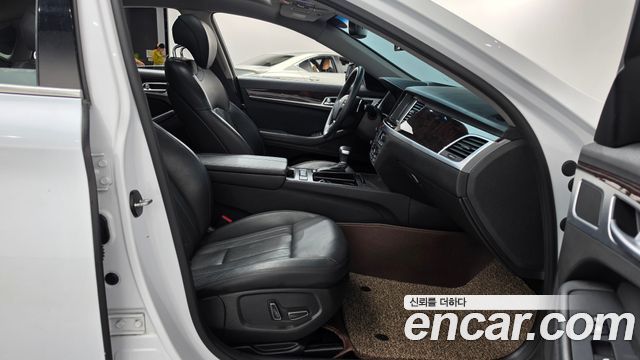 Hyundai Genesis 2015 — photo 16