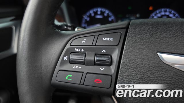 Hyundai Genesis 2015 — photo 30