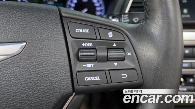 Hyundai Genesis 2015 — photo 31