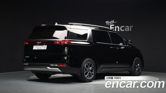 Kia Canival 2022 — photo 2