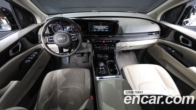 Kia Canival 2022 — photo 10