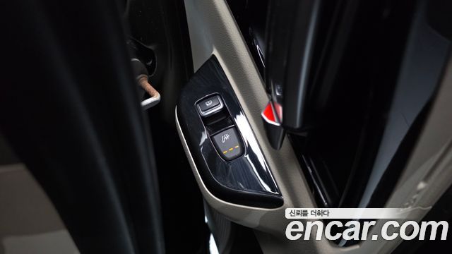 Kia Canival 2022 — photo 25