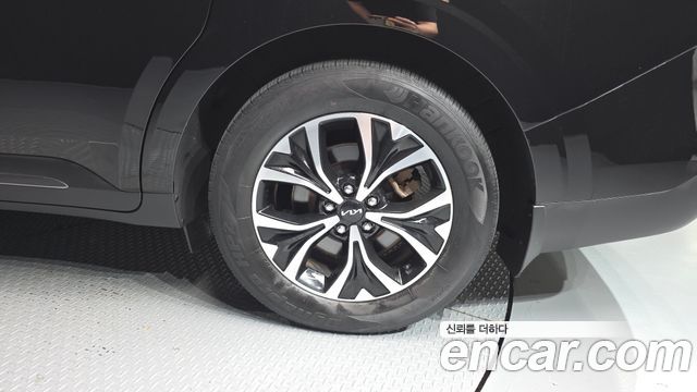 Kia Canival 2022 — photo 7
