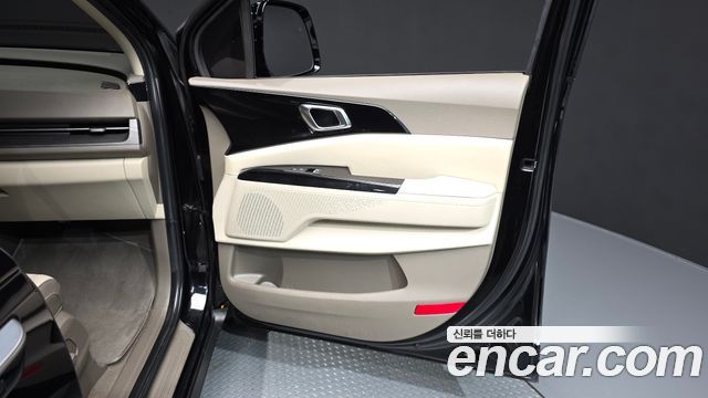 Kia Canival 2022 — photo 15