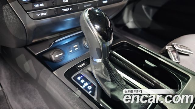 Hyundai Genesis 2016 — photo 12