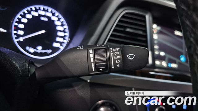 Hyundai Genesis 2016 — photo 21