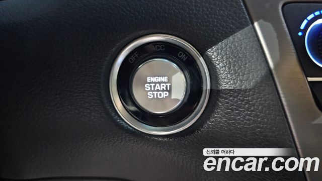 Hyundai Genesis 2016 — photo 22
