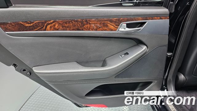 Hyundai Genesis 2016 — photo 15