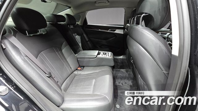 Hyundai Genesis 2016 — photo 29