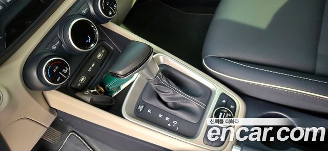 Hyundai Venue 2022 — photo 8
